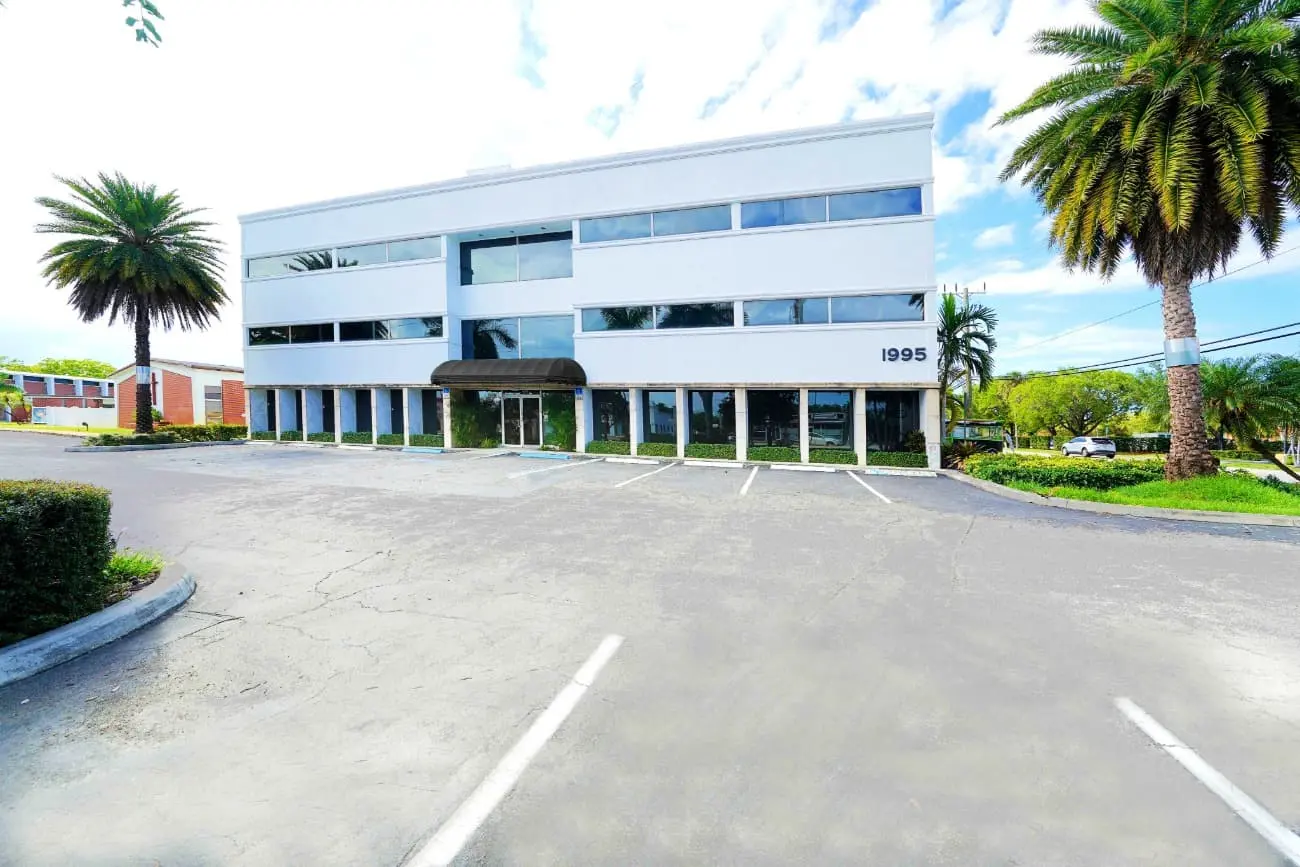 1995 E Oakland Park Blvd - Image 13